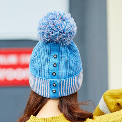 Fallwinter new solid color letters wool hat button couples warm hat simple curling Joker casual knit hat
Fallwinter new solid color letters wool hat button couples warm hat simple curling Joker casual knit hat