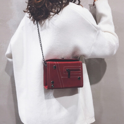 On the new small bag female 2019 new wave autumn&winter net red small black bag texture wild single shoulder Messenger bag small square bag
On the new small bag female 2019 new wave autumn&winter net red small black bag texture wild single shoulder Messenger bag small square bag