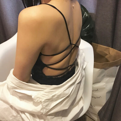 Lace Lingerie Fashion Bras For Women Bralette Bra Female Tops Female Strap Wrapped Chest Shirt Top New Underwear lenceria
Lace Lingerie Fashion Bras For Women Bralette Bra Female Tops Female Strap Wrapped Chest Shirt Top New Underwear lenceria