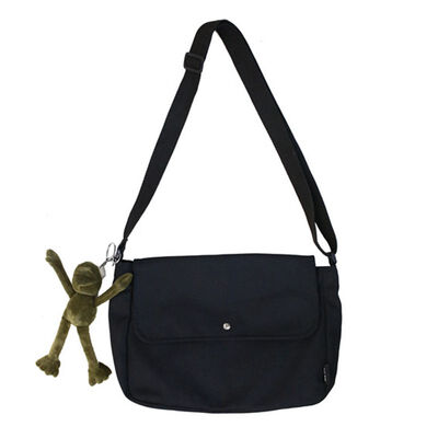 On the new ins student bag canvas messenger bag Japan&South Korea Harajuku ulzzang funny ugly cute doll shoulder bag female
On the new ins student bag canvas messenger bag Japan&South Korea Harajuku ulzzang funny ugly cute doll shoulder bag female