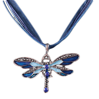 New Sale Fashion Creative Explosion Models Dragonfly Ribbon Short Necklace Pendant Accessories
New Sale Fashion Creative Explosion Models Dragonfly Ribbon Short Necklace Pendant Accessories