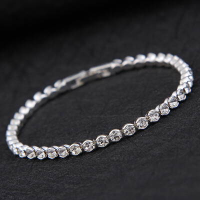 Simple Sweet Crystal Silver Plated Solid Drill Bracelet National Style Hand Jewellery Personality Fashion Bracelet Hot Gift
Simple Sweet Crystal Silver Plated Solid Drill Bracelet National Style Hand Jewellery Personality Fashion Bracelet Hot Gift