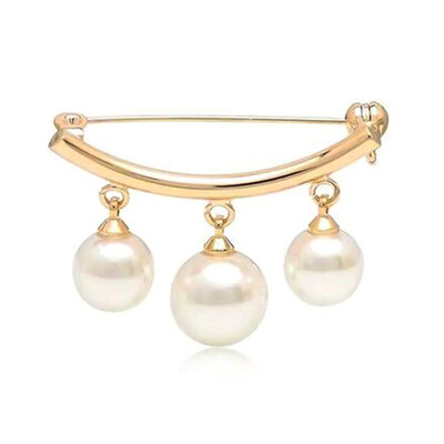 Simple Cardigan Anti-lighting Pin Fashion Clothing Ornament Pearl Cross Section Brooch
Simple Cardigan Anti-lighting Pin Fashion Clothing Ornament Pearl Cross Section Brooch