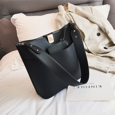 Senior sense of foreign style womens bag chic retro simple bucket bag new 2019 autumn wide shoulder strap portable shoulder bag
Senior sense of foreign style womens bag chic retro simple bucket bag new 2019 autumn wide shoulder strap portable shoulder bag