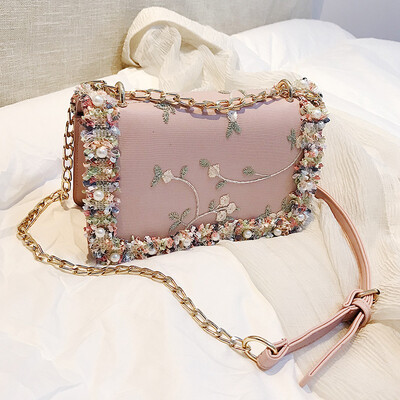 2018 New Handbag Lace Flowers Women Bag High Quality PU Leather Sweet Girl Square Bag Flower Pearl Chain Shoulder Messenger Bag
2018 New Handbag Lace Flowers Women Bag High Quality PU Leather Sweet Girl Square Bag Flower Pearl Chain Shoulder Messenger Bag