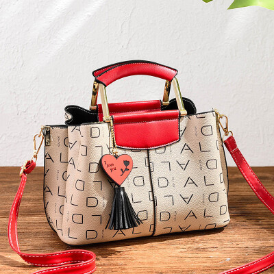 Female bag 2018 Korean version of the tide simple autumn&winter diagonal female bag fashion new personality shoulder bag ladies handbag
Female bag 2018 Korean version of the tide simple autumn&winter diagonal female bag fashion new personality shoulder bag ladies handbag
