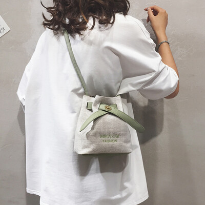 Foreign air small bag female bag 2019 new fashion bucket bag summer small fresh wild ins shoulder shoulder bag 
Foreign air small bag female bag 2019 new fashion bucket bag summer small fresh wild ins shoulder shoulder bag