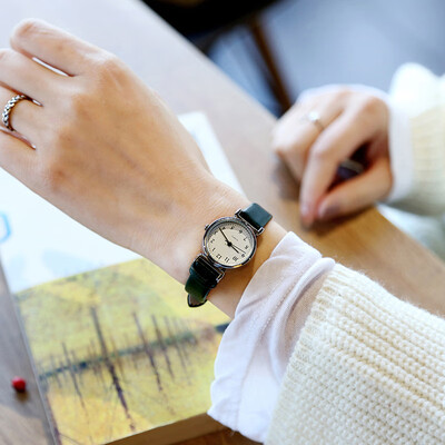 Ins Han Feng chic Simple Korean Retro Art Watch Female Middle School Students Leisure Temperament Academic Style Waterproof
Ins Han Feng chic Simple Korean Retro Art Watch Female Middle School Students Leisure Temperament Academic Style Waterproof