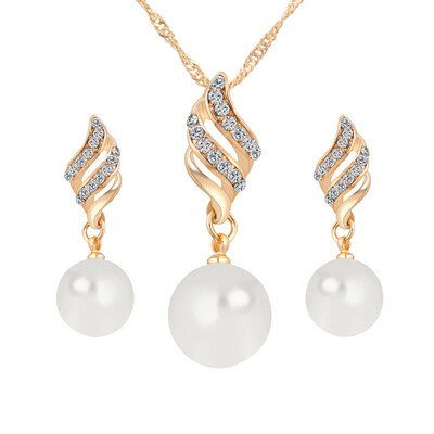 Pearl Spiral Necklace Suit Women White Solid Pearl Pendant Necklaces a Pair Trendy Style
Pearl Spiral Necklace Suit Women White Solid Pearl Pendant Necklaces a Pair Trendy Style