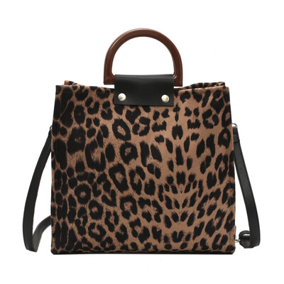 Leopard Tote Bags for Women 2019 High Capacity Plush Handbags with Handle Shoulder Bag Female Crossbody Bags
Leopard Tote Bags for Women 2019 High Capacity Plush Handbags with Handle Shoulder Bag Female Crossbody Bags