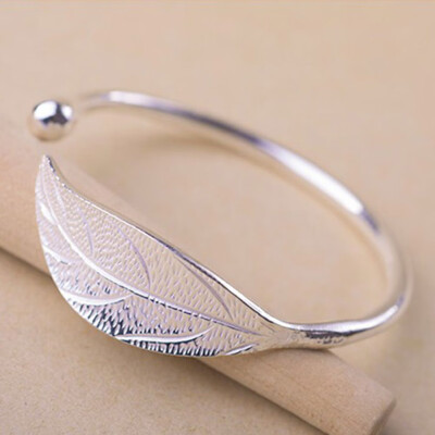 Creative Simple Shiny Silver Leaf Opening Bracelet Unisex Pair Hand Bracelet Fashion Jewellery Hot Gift
Creative Simple Shiny Silver Leaf Opening Bracelet Unisex Pair Hand Bracelet Fashion Jewellery Hot Gift