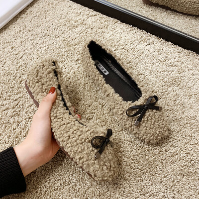 Shallow-mouthed single-shoe womens autumn style butterfly-knotted flat-soled bean-bean shoes with soft sole&fur shoes for lei
Shallow-mouthed single-shoe womens autumn style butterfly-knotted flat-soled bean-bean shoes with soft sole&fur shoes for lei