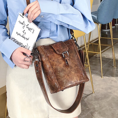 Bags handbags 2019 new Korean fashion wild large capacity crocodile pattern shoulder Messenger bag steamer bag
Bags handbags 2019 new Korean fashion wild large capacity crocodile pattern shoulder Messenger bag steamer bag
