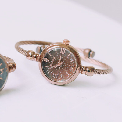 Small crowd Design Bracelet net red girl ins student girlfriend Mori Korean version of simple personality Lolita Bracelet
Small crowd Design Bracelet net red girl ins student girlfriend Mori Korean version of simple personality Lolita Bracelet