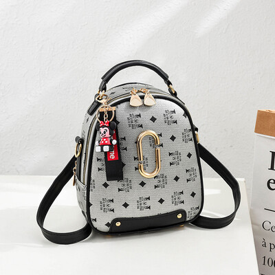 Ladies bag 2019 spring new womens bag small square bag trend Korean version of the shoulder bag Messenger bag
Ladies bag 2019 spring new womens bag small square bag trend Korean version of the shoulder bag Messenger bag