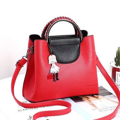 In summer the new bag lady Korean version of single shoulder oblique handbag has the temperament of simple&large-capacity bag
In summer the new bag lady Korean version of single shoulder oblique handbag has the temperament of simple&large-capacity bag
