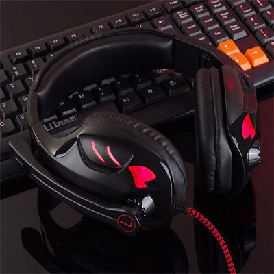 Universal USB Wired Headphone Folding Headband Headset With Microphone And Colorful LED Light For Computer
Universal USB Wired Headphone Folding Headband Headset With Microphone And Colorful LED Light For Computer