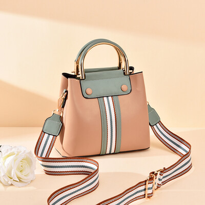 Bag womens new wave of three-layer color Korean single shoulder handbag fashion simple Joker diagonal bucket bag
Bag womens new wave of three-layer color Korean single shoulder handbag fashion simple Joker diagonal bucket bag