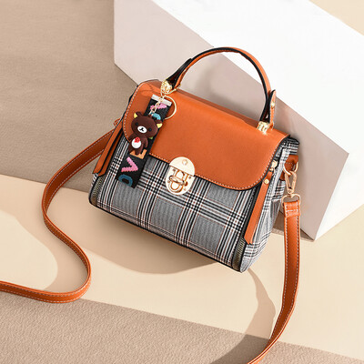 Womens summer check bag Korean version of spliced twist lock temperament portable Mori Fairy Messenger bag tide
Womens summer check bag Korean version of spliced twist lock temperament portable Mori Fairy Messenger bag tide