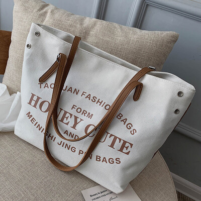 2019 new Japanese&Korean canvas simple handbag casual shoulder bag breathable Joker street travel bag
2019 new Japanese&Korean canvas simple handbag casual shoulder bag breathable Joker street travel bag