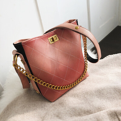 Qiao Bani 2019 new South Korea ins fashion street shoot chain hippie bucket bag trend single shoulder diagonal handbag
Qiao Bani 2019 new South Korea ins fashion street shoot chain hippie bucket bag trend single shoulder diagonal handbag