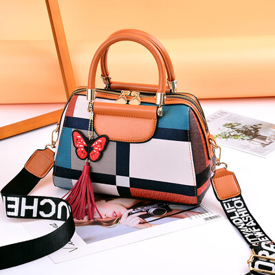 Bag female 2019 spring new fashion handbags wholesale Europe&America slung shoulder bag direct supply
Bag female 2019 spring new fashion handbags wholesale Europe&America slung shoulder bag direct supply