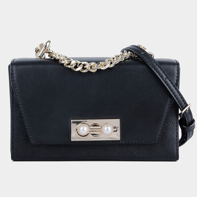 Marsoul pearl buckle mini bag female spring new chain bag diagonal shoulder bag mobile phone bag leather bag luggage
Marsoul pearl buckle mini bag female spring new chain bag diagonal shoulder bag mobile phone bag leather bag luggage