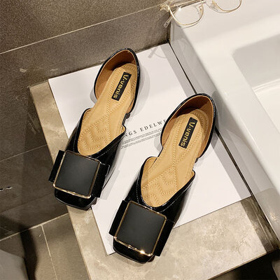 Bag head thick-heeled sandals female Summer Bai tie-tie square buckle hollow one-word buckle square head single shoes
Bag head thick-heeled sandals female Summer Bai tie-tie square buckle hollow one-word buckle square head single shoes