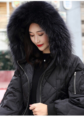 The 2018 new Korean dongmen down jacket is a long extra-knee-length baggy oversize coat for women
The 2018 new Korean dongmen down jacket is a long extra-knee-length baggy oversize coat for women