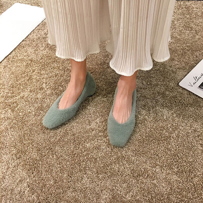 Single shoe autumn style Korean version Baitao square-headed thick-heeled ladle shoes shallow hair fashionable small fresh fairy
Single shoe autumn style Korean version Baitao square-headed thick-heeled ladle shoes shallow hair fashionable small fresh fairy