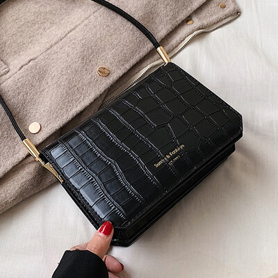 Autumn retro crocodile bag 2019 new Korean version 100 lap shoulder slanting fashion chain small square bag
Autumn retro crocodile bag 2019 new Korean version 100 lap shoulder slanting fashion chain small square bag