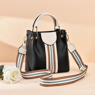 Bucket bag womens summer high - capacity texture soft leather straps slanting womens one - shoulder fashion
Bucket bag womens summer high - capacity texture soft leather straps slanting womens one - shoulder fashion