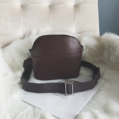 Retro small bag female 2018 autumn&winter new port wind broadband shoulder Messenger bag Korean version of the wild student bucket bag
Retro small bag female 2018 autumn&winter new port wind broadband shoulder Messenger bag Korean version of the wild student bucket bag