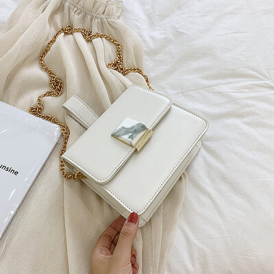 Chic chain small bag Korean version simple womens bag new style summer popular&fashionable small square bag
Chic chain small bag Korean version simple womens bag new style summer popular&fashionable small square bag