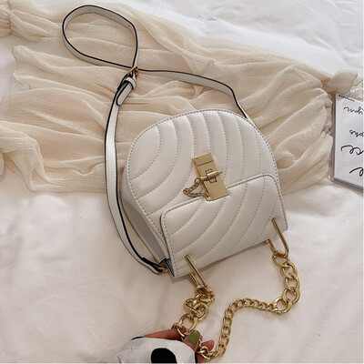 2019 new bag Korean version of simple shoulder bag Messenger bag small fragrant wind embroidered saddle bag chain bag
2019 new bag Korean version of simple shoulder bag Messenger bag small fragrant wind embroidered saddle bag chain bag