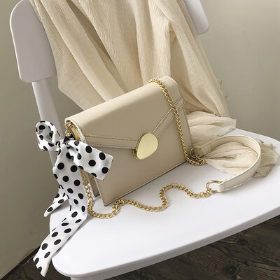 Advanced sense of the sense of quality bag female 2019 new wave Korean version of the wild shoulder slung fashion chain small square bag
Advanced sense of the sense of quality bag female 2019 new wave Korean version of the wild shoulder slung fashion chain small square bag