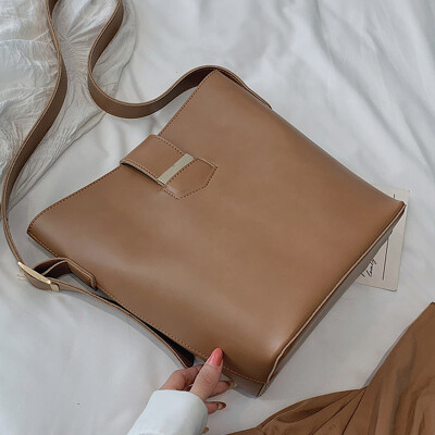 Summer popular bag simple mother bucket bag women 2019 new Korean version of Joker shoulder Messenger bag
Summer popular bag simple mother bucket bag women 2019 new Korean version of Joker shoulder Messenger bag