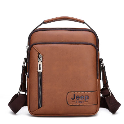 Jeep mens handbag new Korean version of the tide Messenger bag large capacity casual shoulder bag men bag
Jeep mens handbag new Korean version of the tide Messenger bag large capacity casual shoulder bag men bag