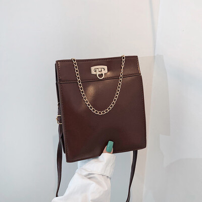 Tailored Women Fashion Messenger Bag Versatile Shoulder Bag Sstudent Outing Travel bag
Tailored Women Fashion Messenger Bag Versatile Shoulder Bag Sstudent Outing Travel bag