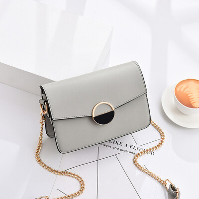 Korean version of chic small square bag ladies bag college wind chain shoulder diagonal package 2019 new casual bag
Korean version of chic small square bag ladies bag college wind chain shoulder diagonal package 2019 new casual bag