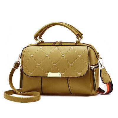 Korean version of the 2019 summer new embroidered line shoulder diagonal package PU leather fashion casual ladies small square bag
Korean version of the 2019 summer new embroidered line shoulder diagonal package PU leather fashion casual ladies small square bag