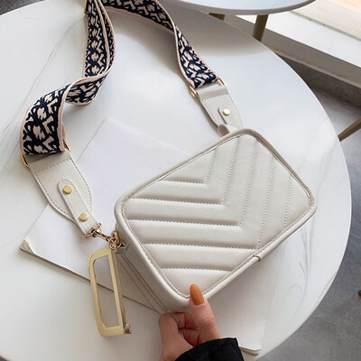 Tailored Fashion Women Striped Leather Letter D Ribbon Bag Crossbody Bags Shoulder Bags
Tailored Fashion Women Striped Leather Letter D Ribbon Bag Crossbody Bags Shoulder Bags