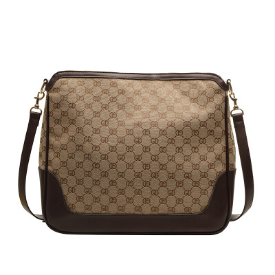 Korean version of the stylish personality lock casual wild chain shoulder slung box small square bag
Korean version of the stylish personality lock casual wild chain shoulder slung box small square bag