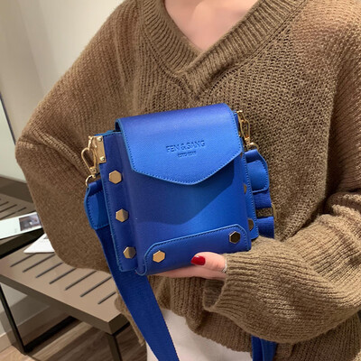 Ins super fire small bag female 2019 new tide gradient shoulder bag Korean version of the wild Messenger bag rivet small square bag
Ins super fire small bag female 2019 new tide gradient shoulder bag Korean version of the wild Messenger bag rivet small square bag