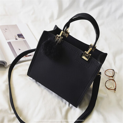 Free shipping 2018 new woman handbags fashion messenger bag retro Korean version women bag trend hairball ornaments flap
Free shipping 2018 new woman handbags fashion messenger bag retro Korean version women bag trend hairball ornaments flap