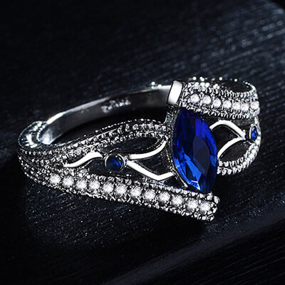 Fashion RedBlue Rhinestone Silve Rings Unisex Jewelry Engagement Gifts Shiny Crystal Ring Women Anniversary Accessorie
Fashion RedBlue Rhinestone Silve Rings Unisex Jewelry Engagement Gifts Shiny Crystal Ring Women Anniversary Accessorie