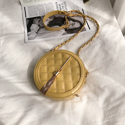 Vintage stream small bag new2019 Korean-style small round red chain womens bag single-shoulder bag single-shoulder bag
Vintage stream small bag new2019 Korean-style small round red chain womens bag single-shoulder bag single-shoulder bag