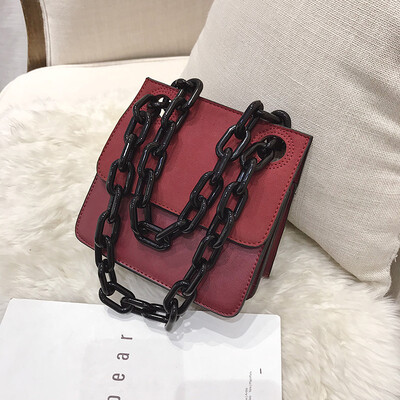 Autumn&winter on the new bag women 2019 new tide Korean retro solid color frosted small square bag Joker shoulder Messenger ba
Autumn&winter on the new bag women 2019 new tide Korean retro solid color frosted small square bag Joker shoulder Messenger ba