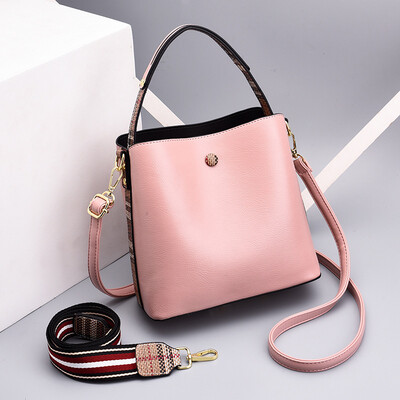 Bag womens bag large bucket bag simple texture simple Korean Joker ladies shoulder slung
Bag womens bag large bucket bag simple texture simple Korean Joker ladies shoulder slung