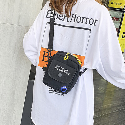 Canvas small bag handbags new 2019 cartoon cute cloth bag solid color girl casual shoulder Messenger bag tide
Canvas small bag handbags new 2019 cartoon cute cloth bag solid color girl casual shoulder Messenger bag tide